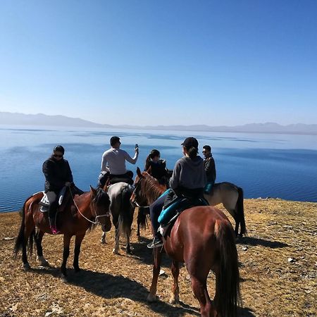 Guest House Bereke In Kyzart Village Bagysh エクステリア 写真