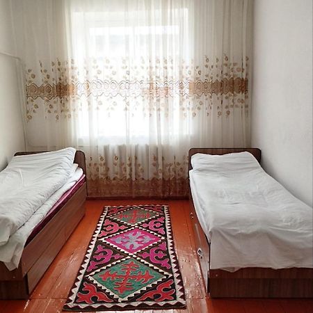 Guest House Bereke In Kyzart Village Bagysh エクステリア 写真