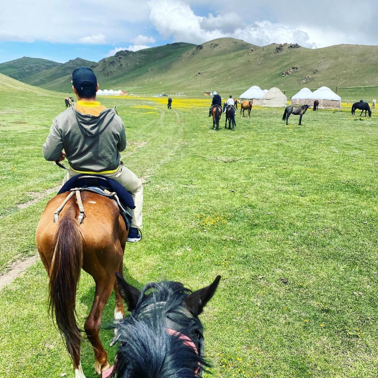 Guest House Bereke In Kyzart Village Bagysh エクステリア 写真
