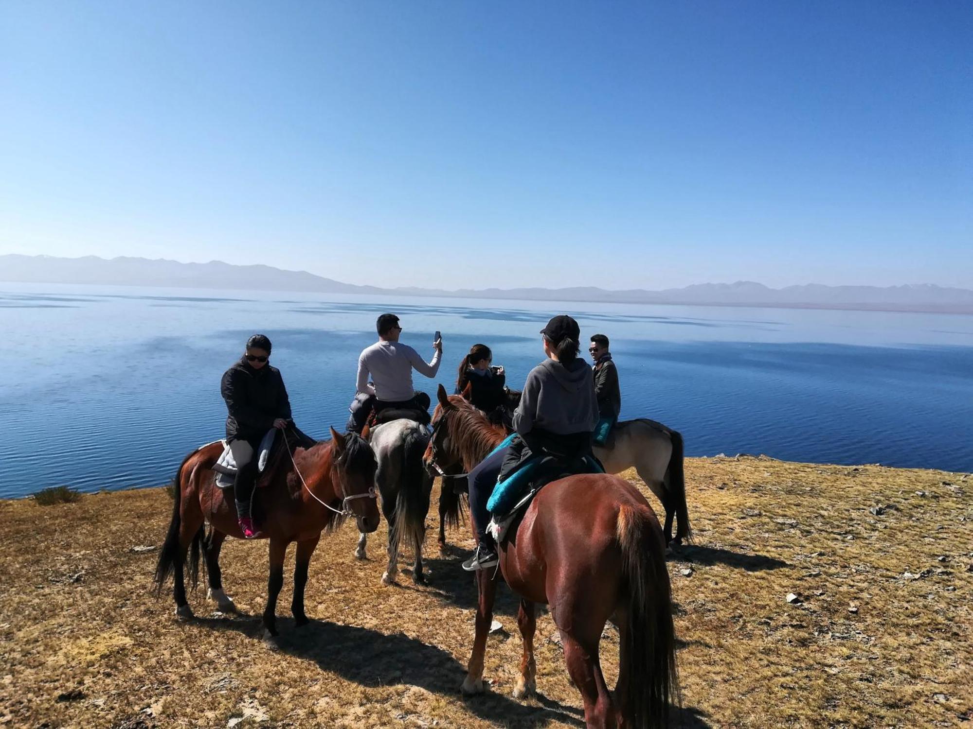 Guest House Bereke In Kyzart Village Bagysh エクステリア 写真